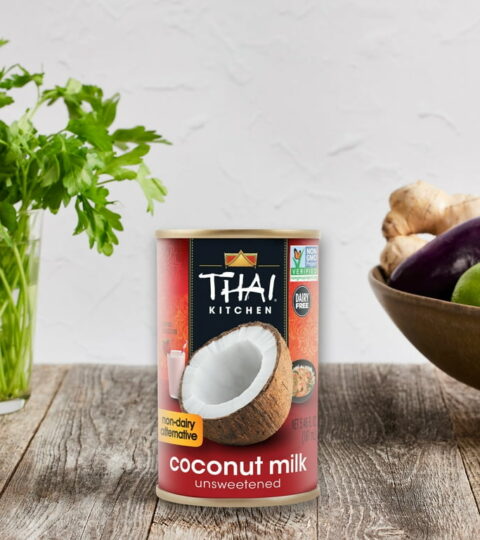 Unsweetened Coconut Milk*NON GMO..THAI KITCHEN 403ml ..